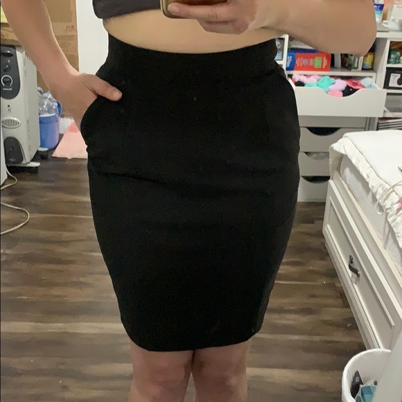 NICE H&M FITTED WORK BUSINESS SKIRT! - Picture 5 of 7